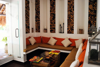 Hotel La Armonia By Bunik